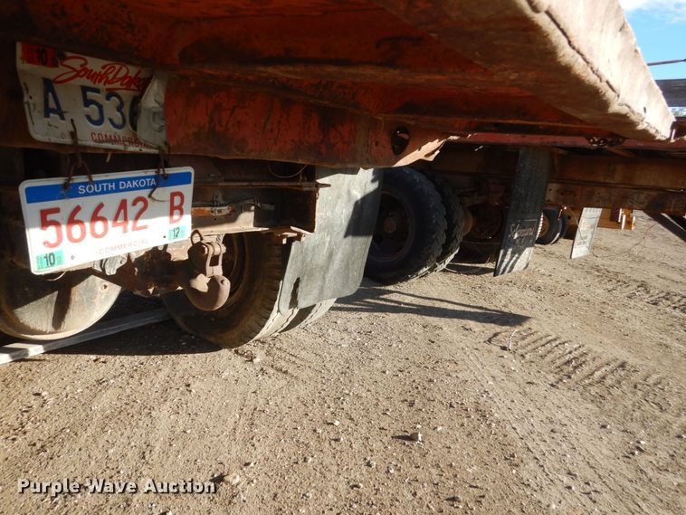 image for item DC8836 1967 Ford F600  flatbed truck