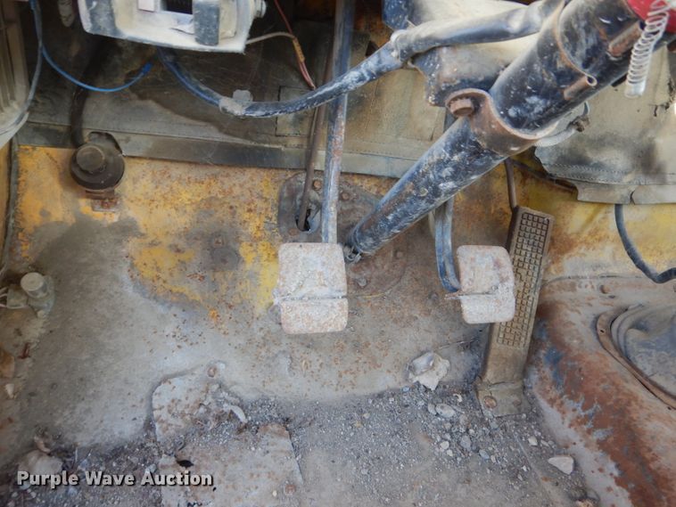 image for item DC8836 1967 Ford F600  flatbed truck