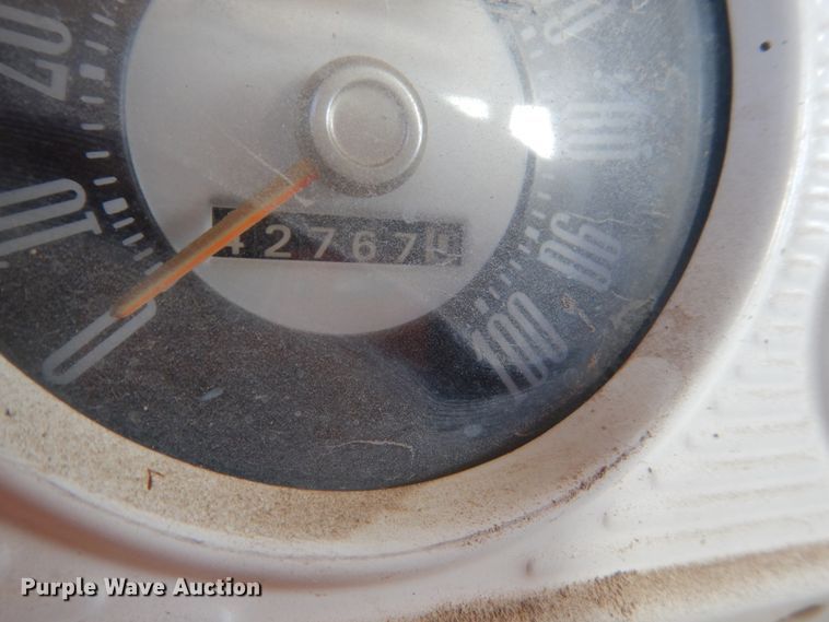 image for item DC8836 1967 Ford F600  flatbed truck