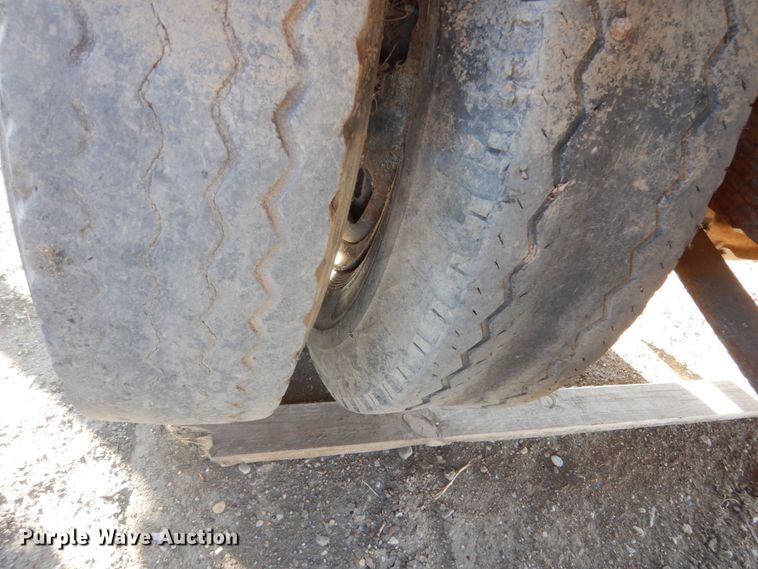 image for item DC8836 1967 Ford F600  flatbed truck