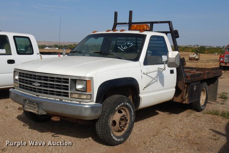 image for item DC8881 1990 Chevrolet K3500  flatbed pickup truck