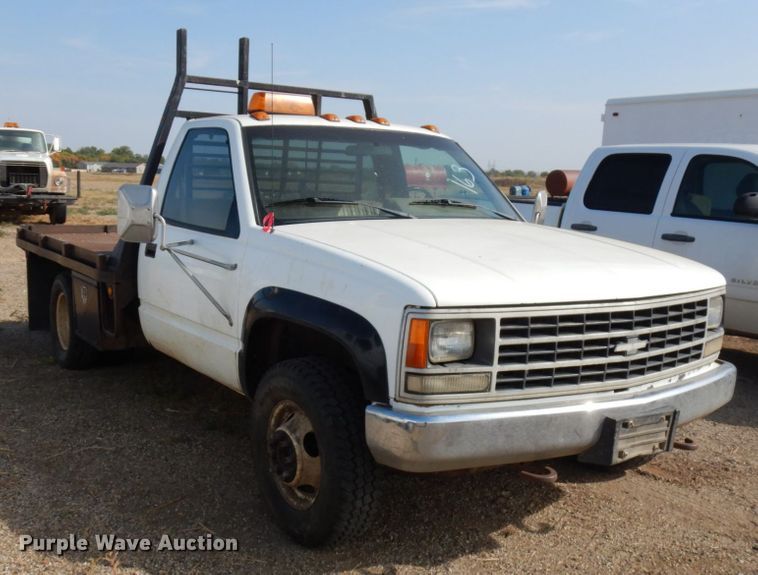 image for item DC8881 1990 Chevrolet K3500  flatbed pickup truck