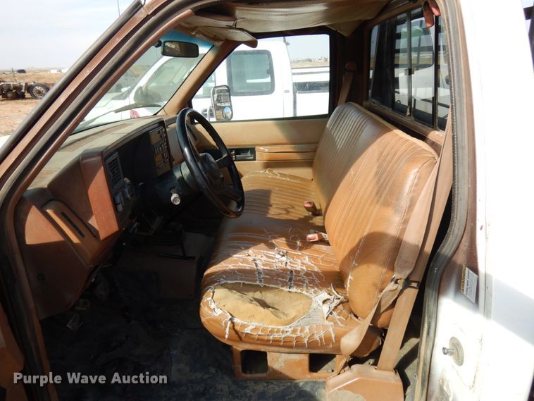 image for item DC8881 1990 Chevrolet K3500  flatbed pickup truck