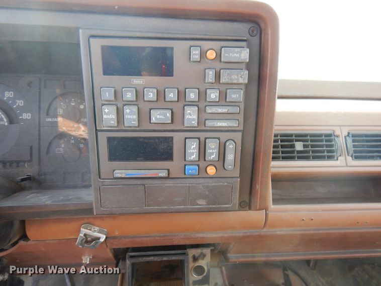 image for item DC8881 1990 Chevrolet K3500  flatbed pickup truck