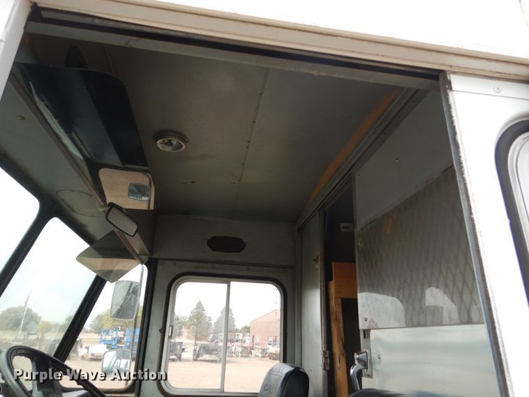 image for item DC8940 1990 Chevrolet P30  delivery truck