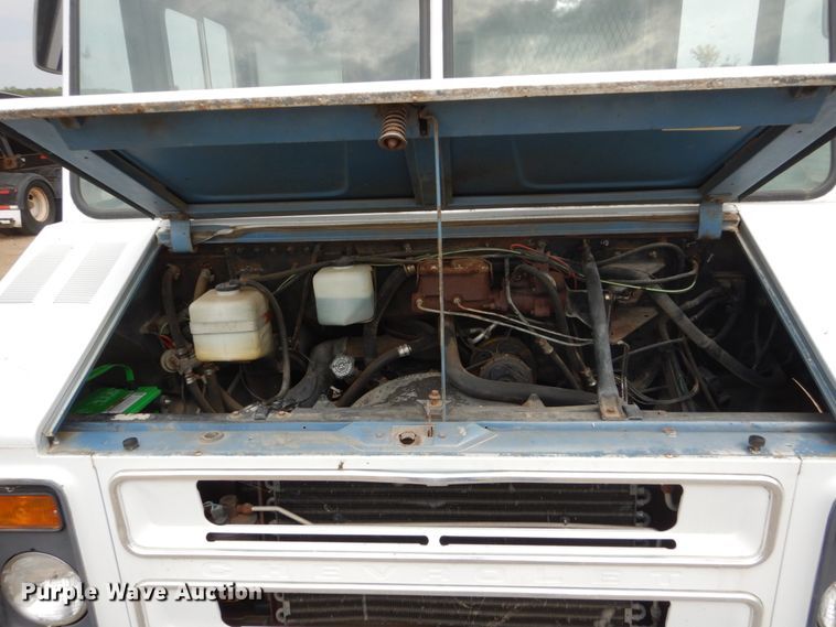 image for item DC8940 1990 Chevrolet P30  delivery truck