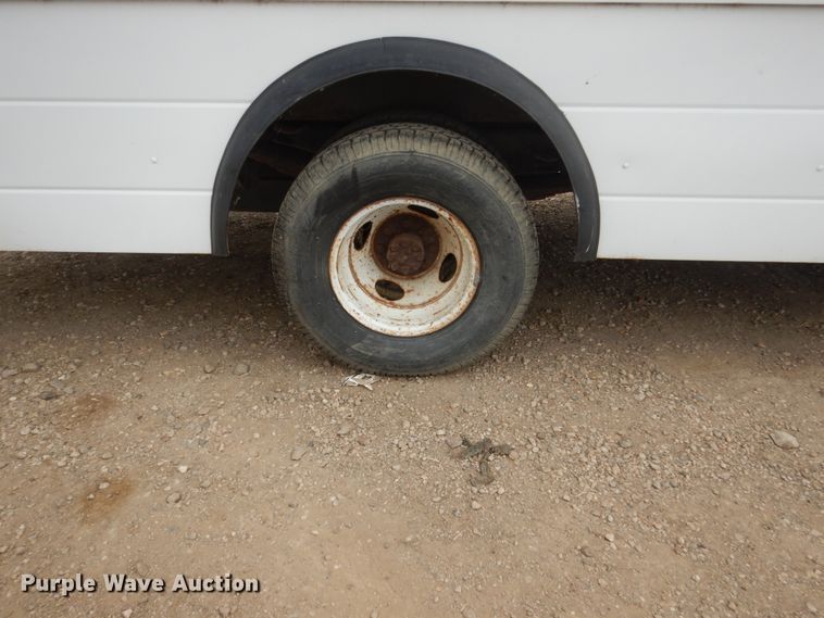 image for item DC8940 1990 Chevrolet P30  delivery truck