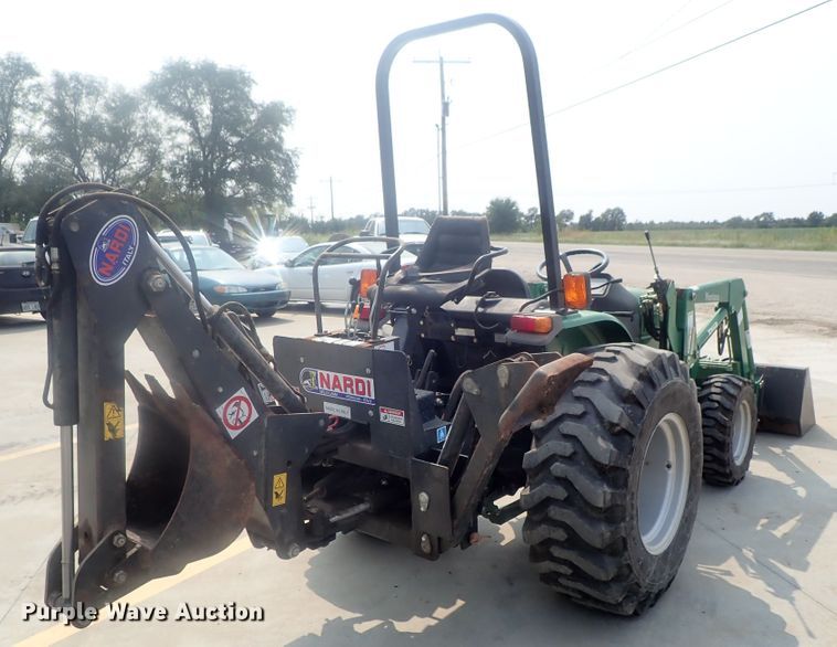 image for item DE0768 Montana 2740  MFWD tractor