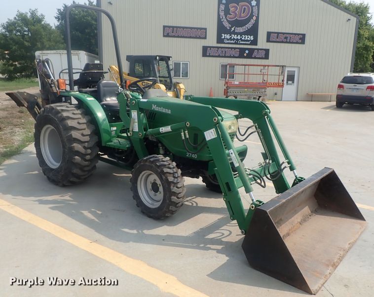 image for item DE0768 Montana 2740  MFWD tractor