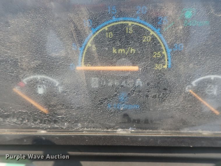 image for item DE0768 Montana 2740  MFWD tractor