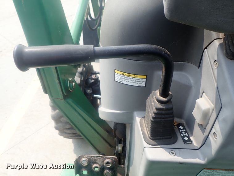 image for item DE0768 Montana 2740  MFWD tractor