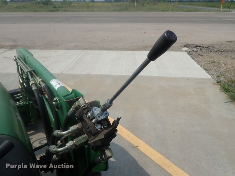 image for item DE0768 Montana 2740  MFWD tractor