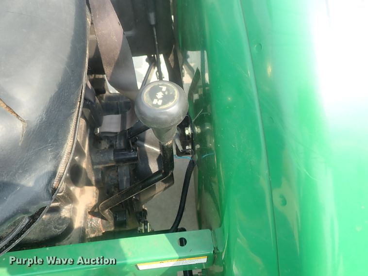 image for item DE0768 Montana 2740  MFWD tractor