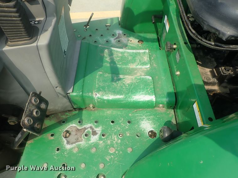 image for item DE0768 Montana 2740  MFWD tractor