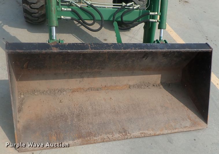 image for item DE0768 Montana 2740  MFWD tractor