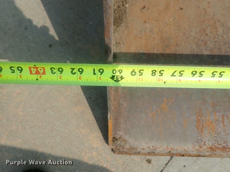 image for item DE0768 Montana 2740  MFWD tractor