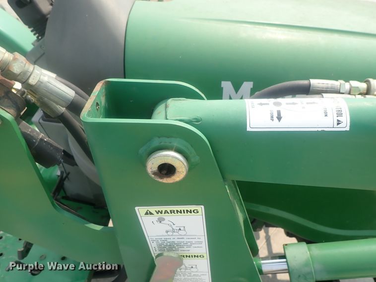 image for item DE0768 Montana 2740  MFWD tractor