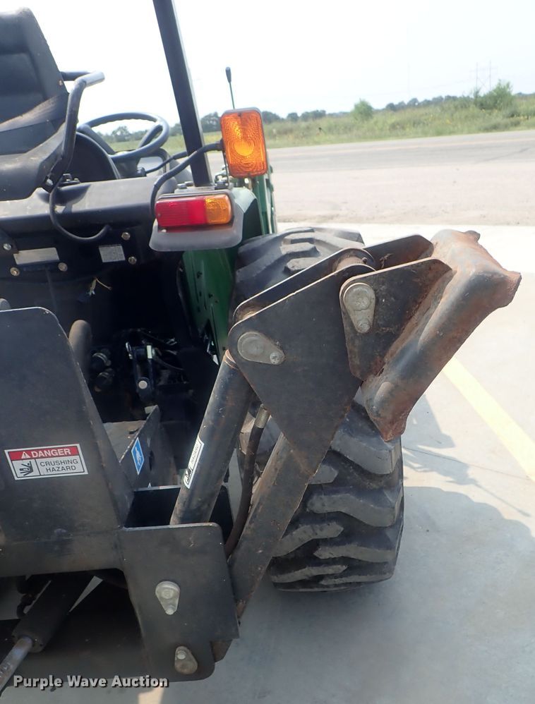 image for item DE0768 Montana 2740  MFWD tractor