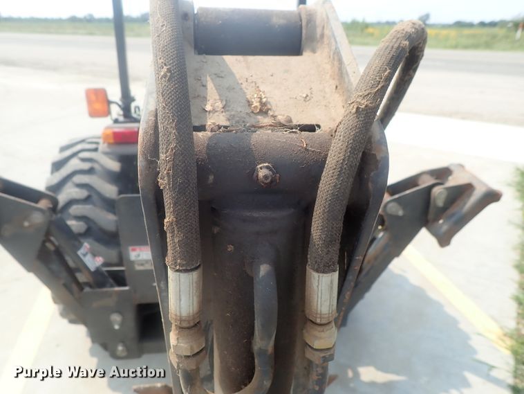 image for item DE0768 Montana 2740  MFWD tractor