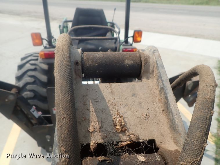 image for item DE0768 Montana 2740  MFWD tractor