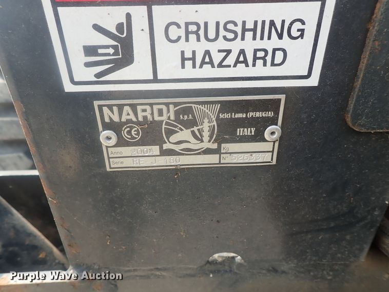 image for item DE0768 Montana 2740  MFWD tractor