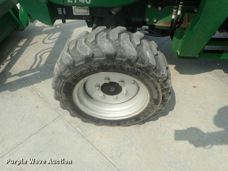 image for item DE0768 Montana 2740  MFWD tractor