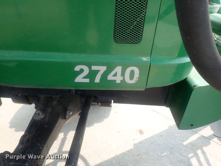 image for item DE0768 Montana 2740  MFWD tractor