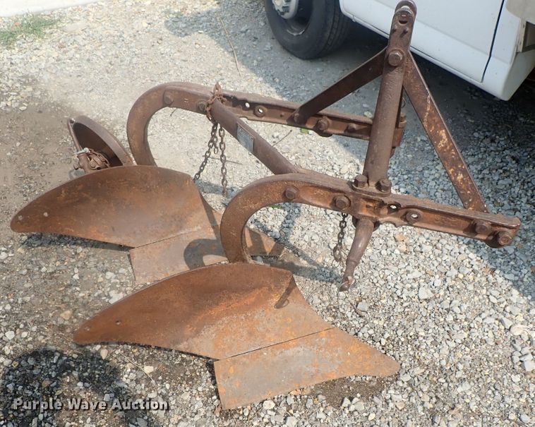 image for item DE0768 Montana 2740  MFWD tractor