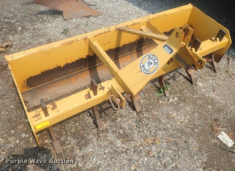 image for item DE0768 Montana 2740  MFWD tractor