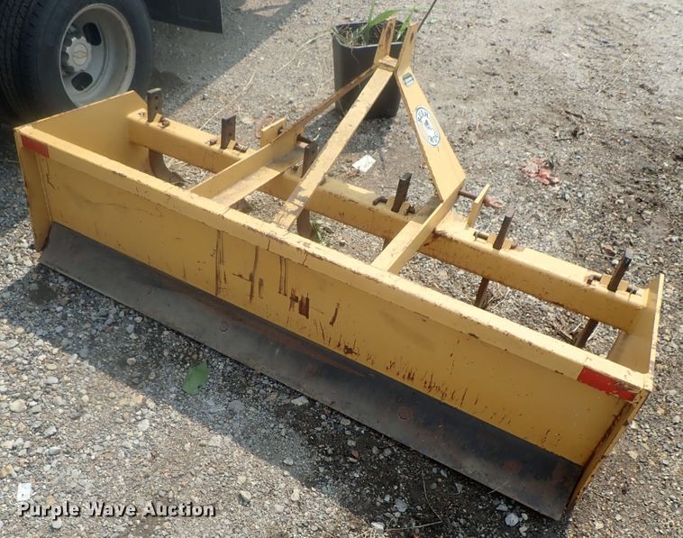 image for item DE0768 Montana 2740  MFWD tractor