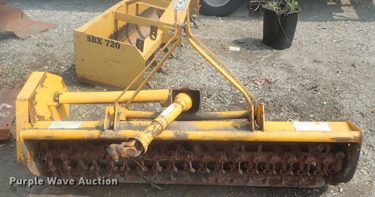 image for item DE0768 Montana 2740  MFWD tractor