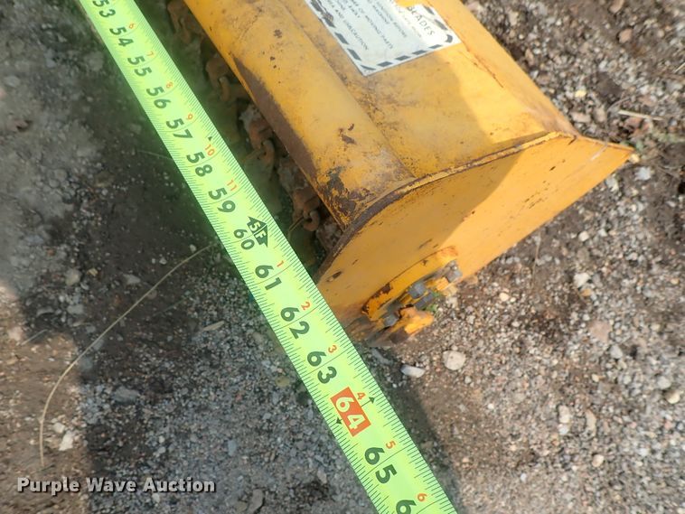 image for item DE0768 Montana 2740  MFWD tractor