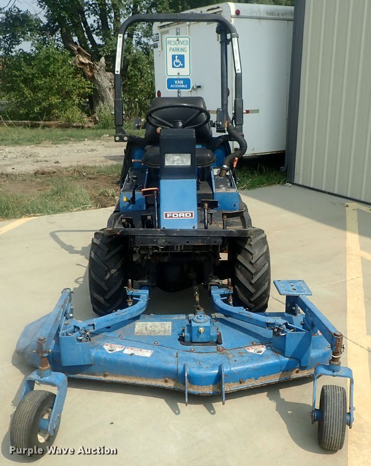 image for item DE0771 Ford CM272 lawn mower