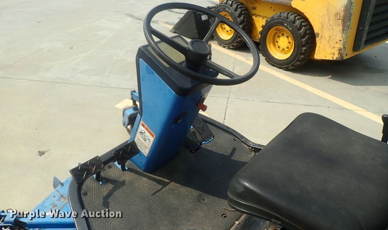 image for item DE0771 Ford CM272 lawn mower