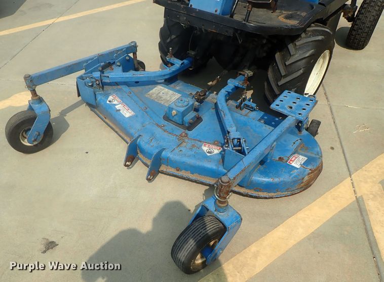 image for item DE0771 Ford CM272 lawn mower