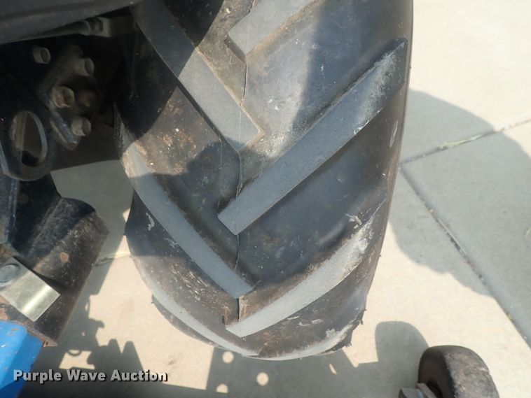 image for item DE0771 Ford CM272 lawn mower