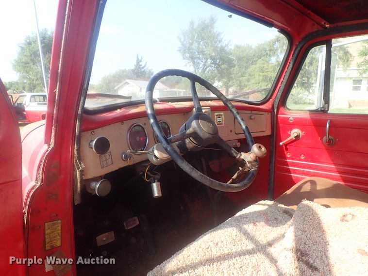 image for item DE0815 1956 International S160  grain truck