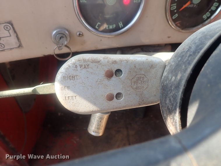 image for item DE0815 1956 International S160  grain truck