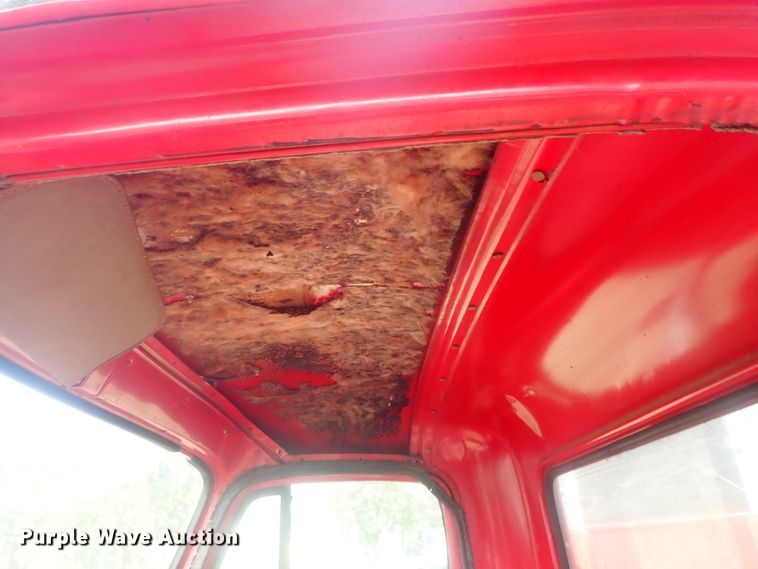 image for item DE0815 1956 International S160  grain truck
