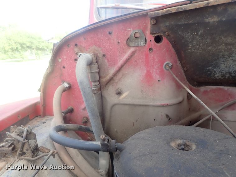 image for item DE0815 1956 International S160  grain truck