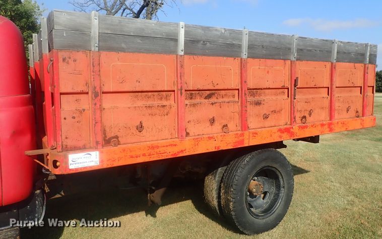 image for item DE0815 1956 International S160  grain truck