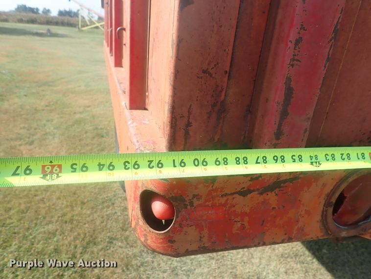 image for item DE0815 1956 International S160  grain truck