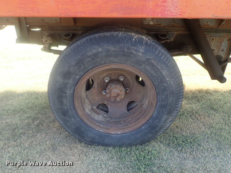 image for item DE0815 1956 International S160  grain truck
