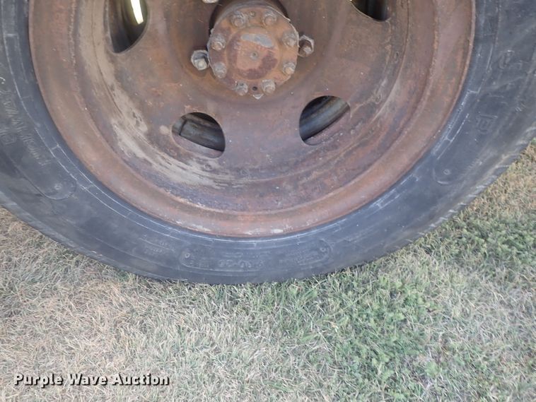 image for item DE0815 1956 International S160  grain truck
