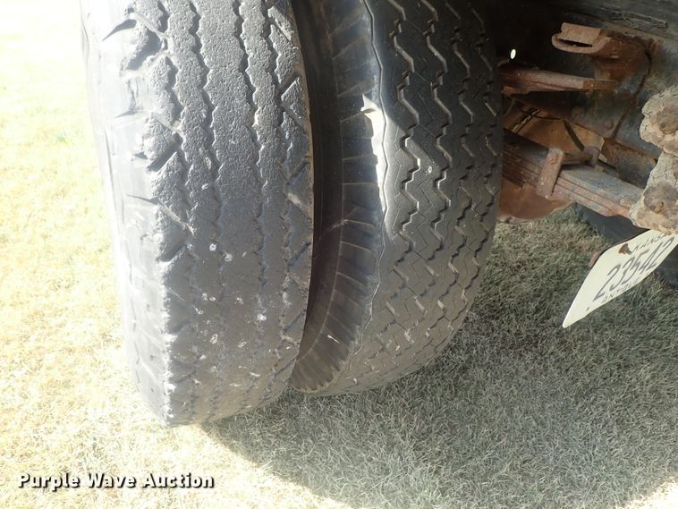 image for item DE0815 1956 International S160  grain truck