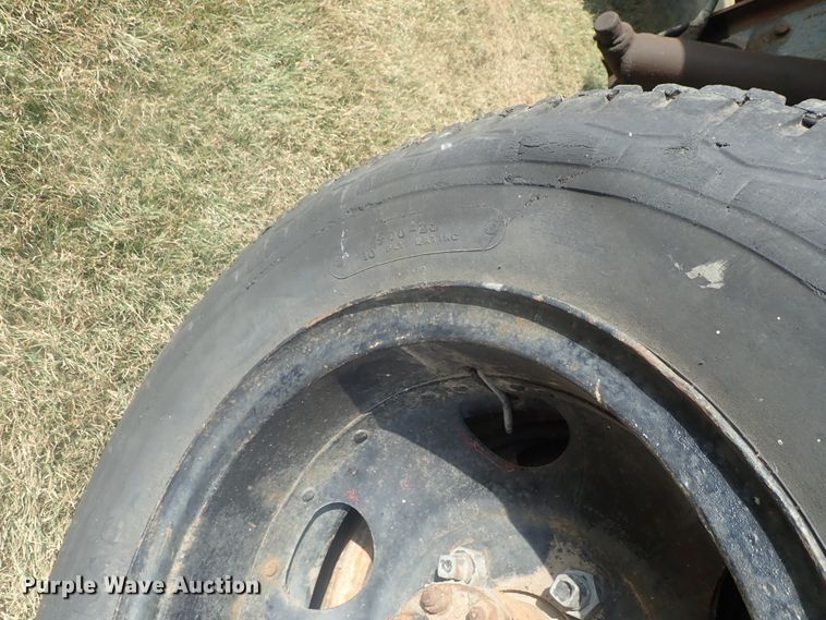 image for item DE0815 1956 International S160  grain truck