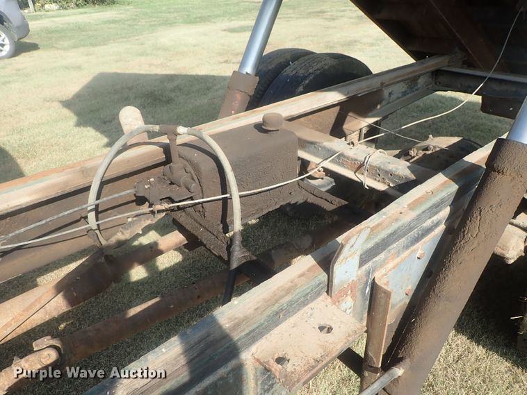 image for item DE0815 1956 International S160  grain truck