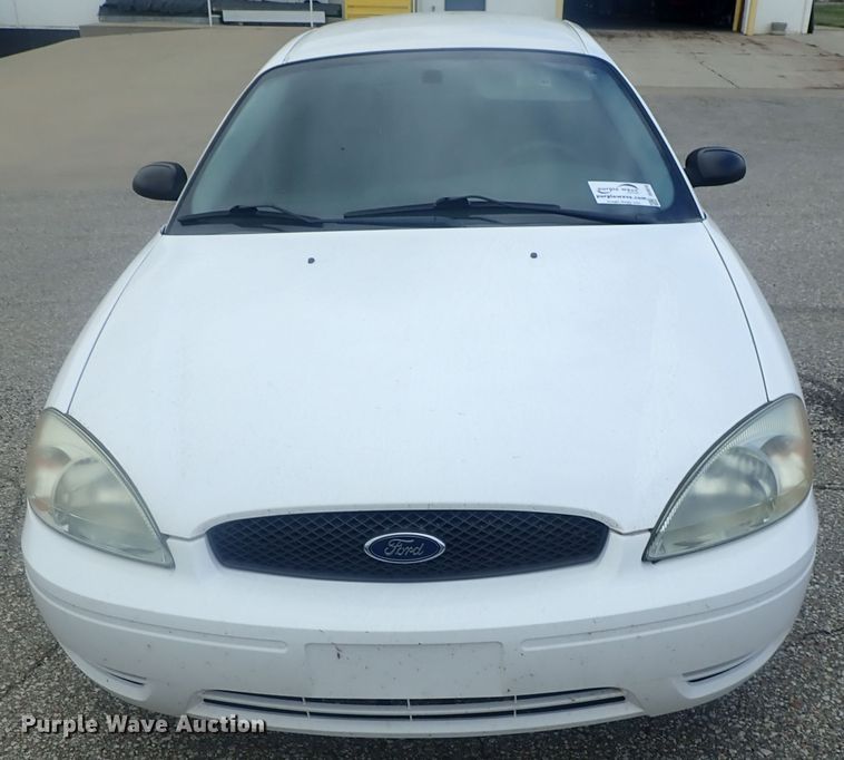 image for item DE0816 2005 Ford Taurus