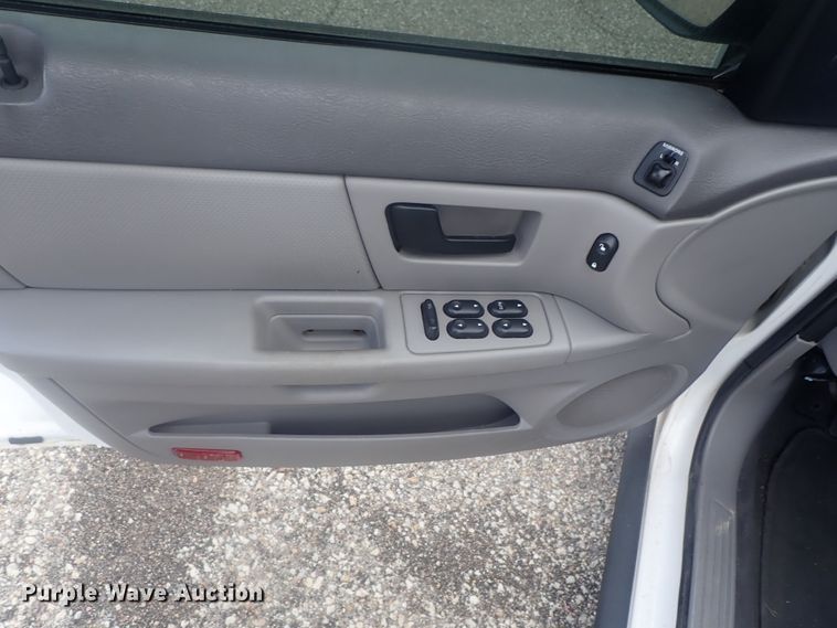 image for item DE0816 2005 Ford Taurus