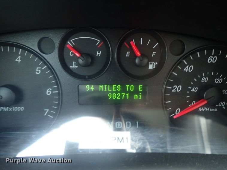 image for item DE0816 2005 Ford Taurus